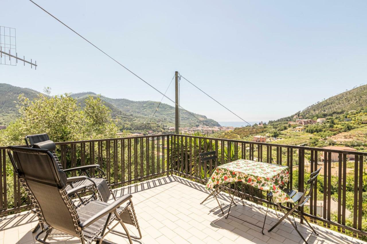 Villa Riviera 莱万托 外观 照片